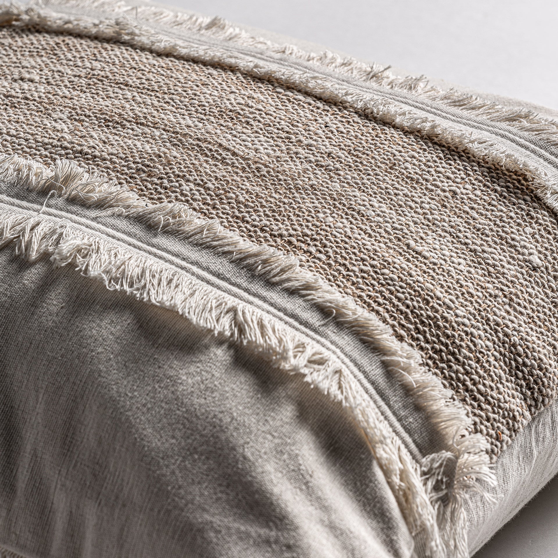 CLANCY CUSHION