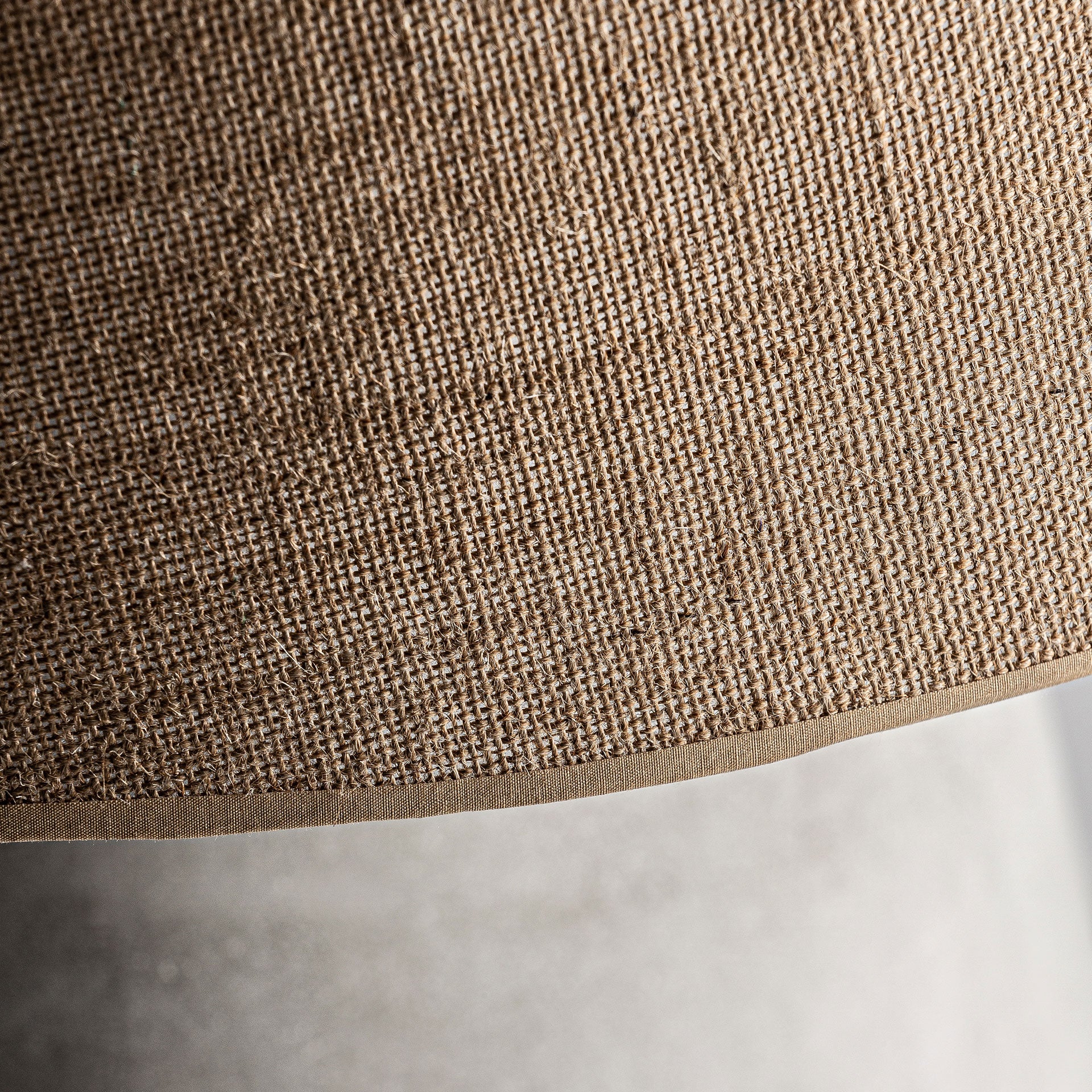 KLANJEA TABLE LAMP