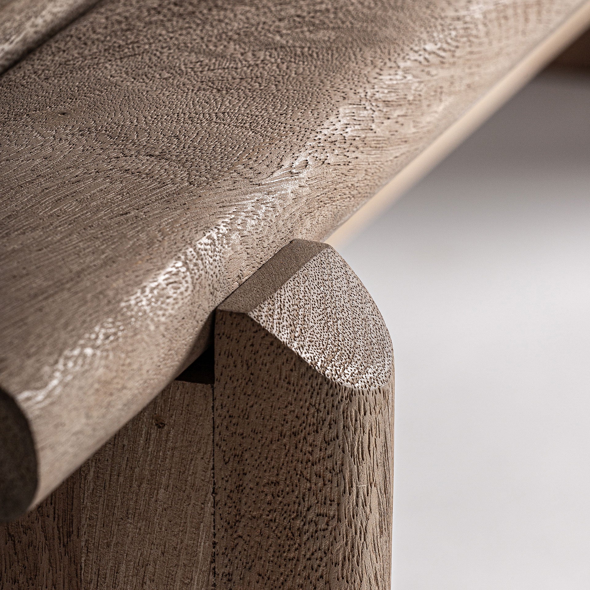 Jacquard Mango Wood Bench - Light Brown Contemporary Design
