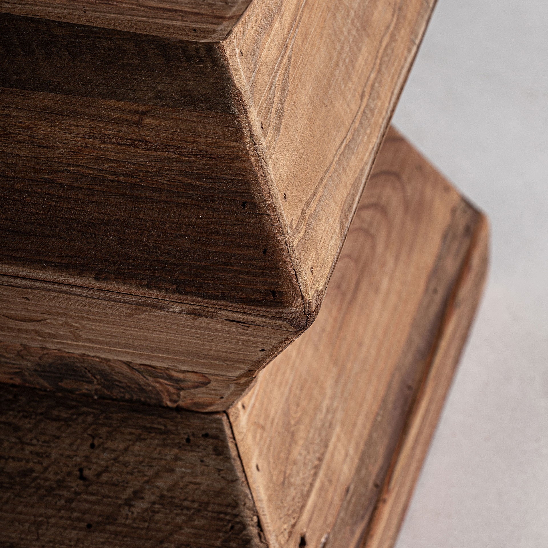 BREIVE STOOL