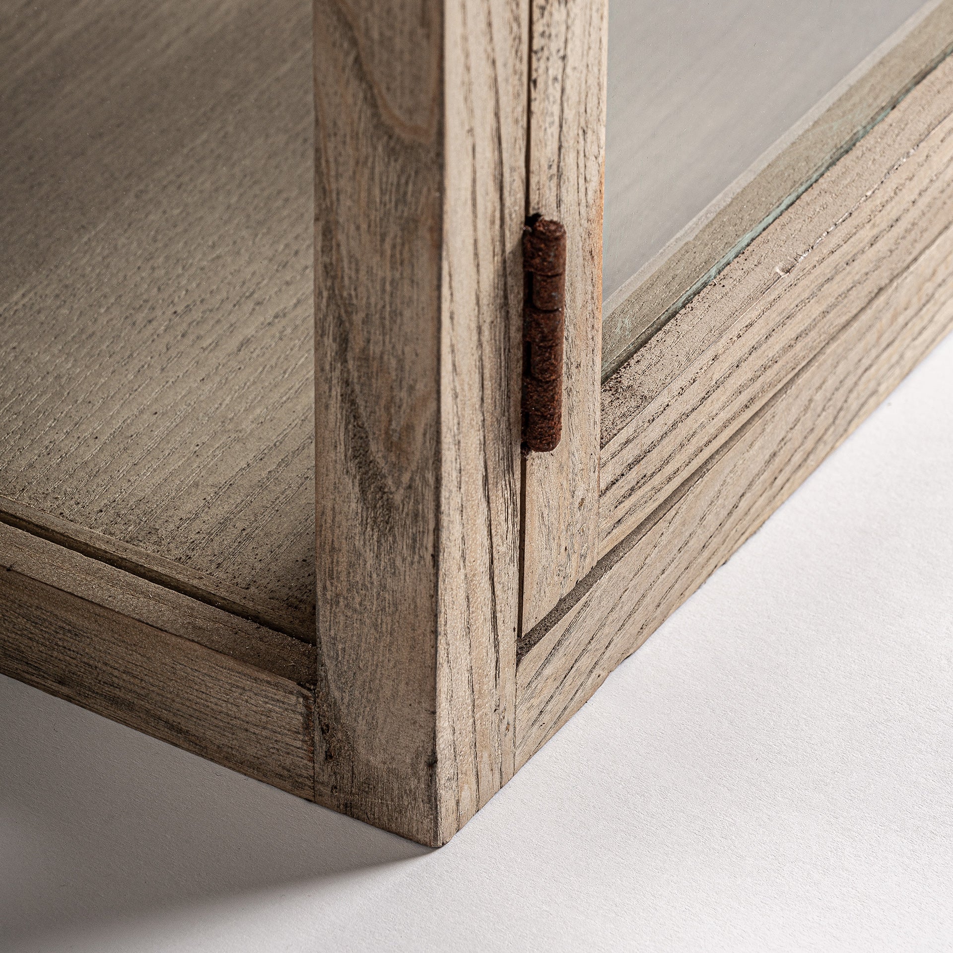 MASEIN Modular Display Cabinet - Colonial Style Elm Wood