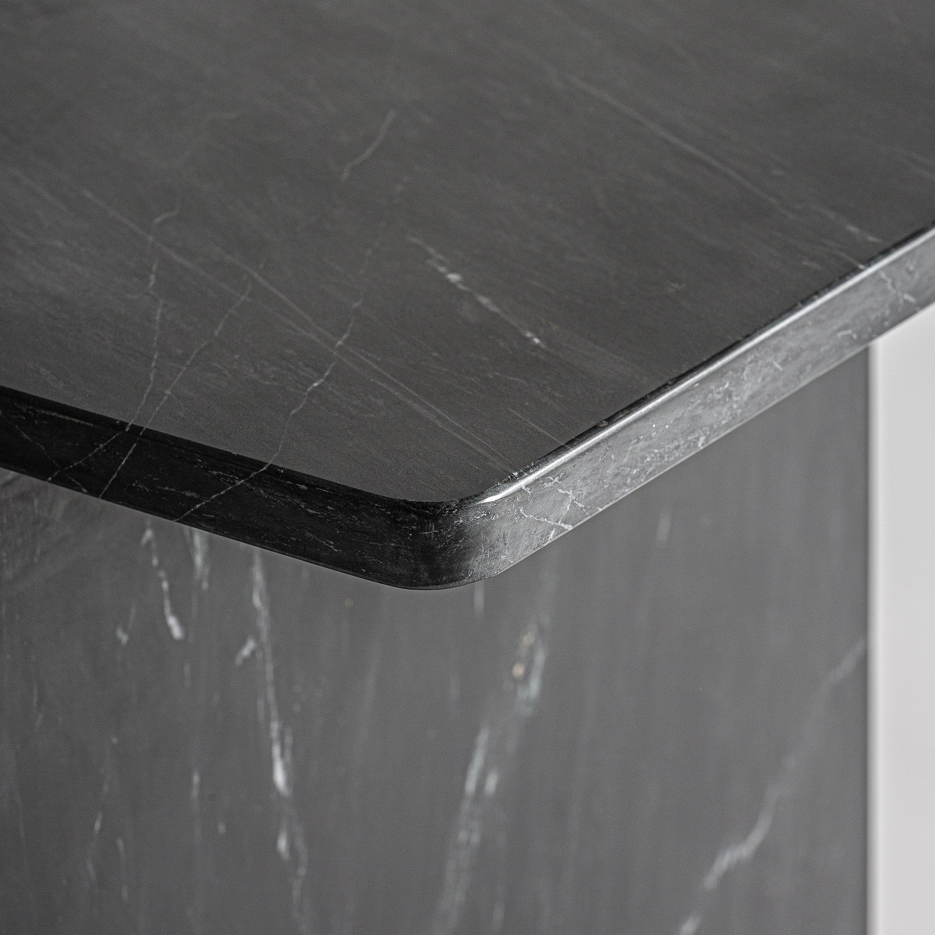 MARQUINA SIDE TABLE