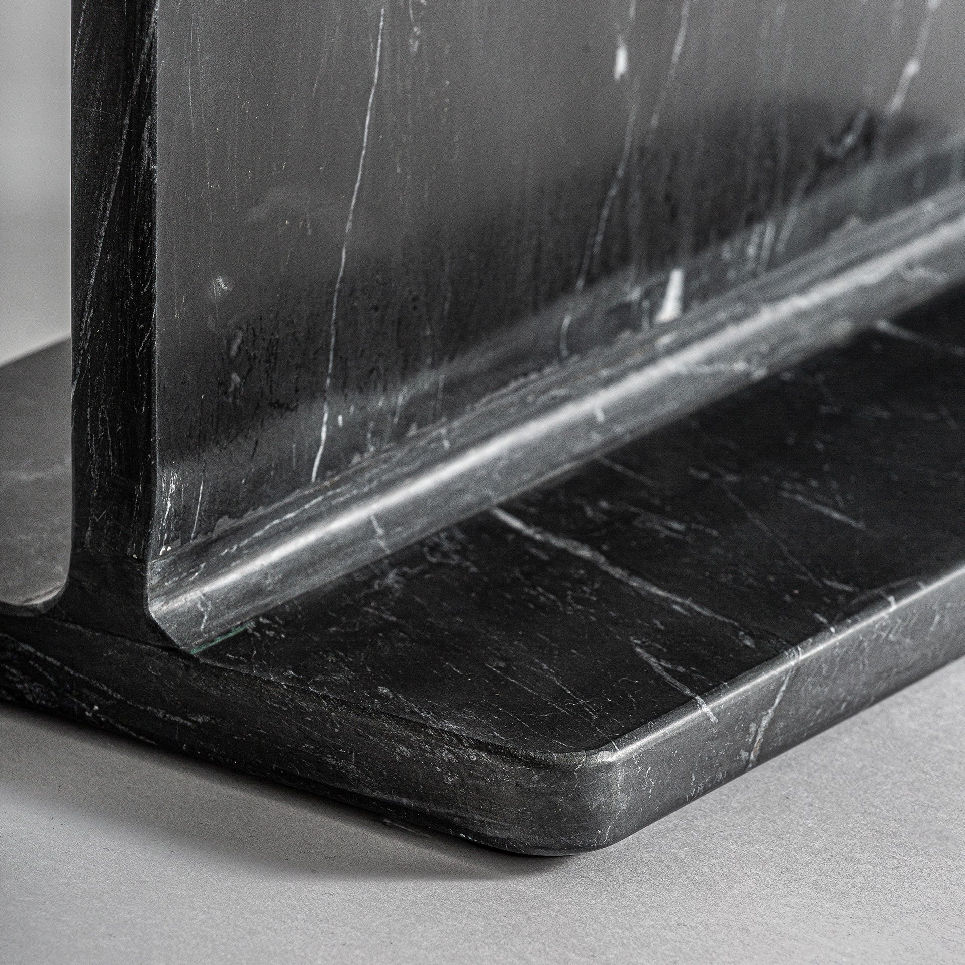 MARQUINA SIDE TABLE