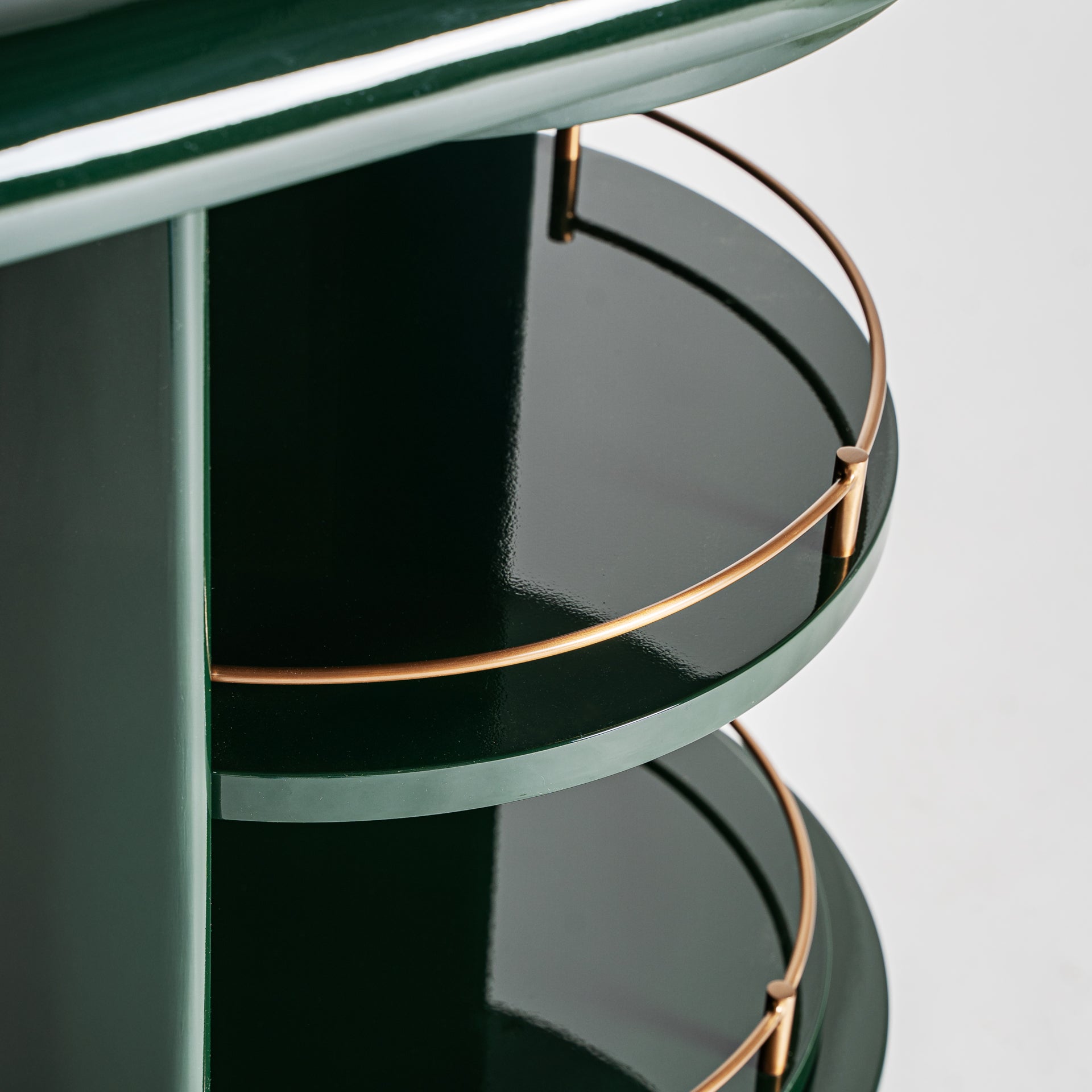 GORY SIDEBOARD