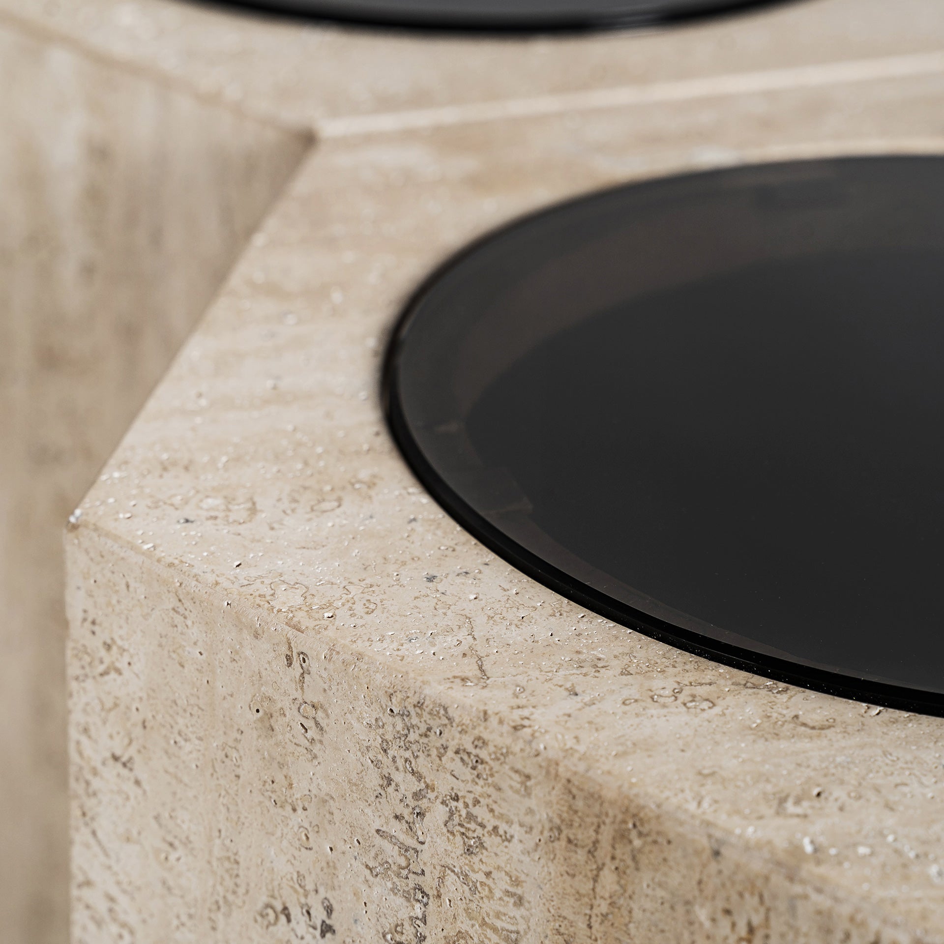 THIENNES SIDE TABLE