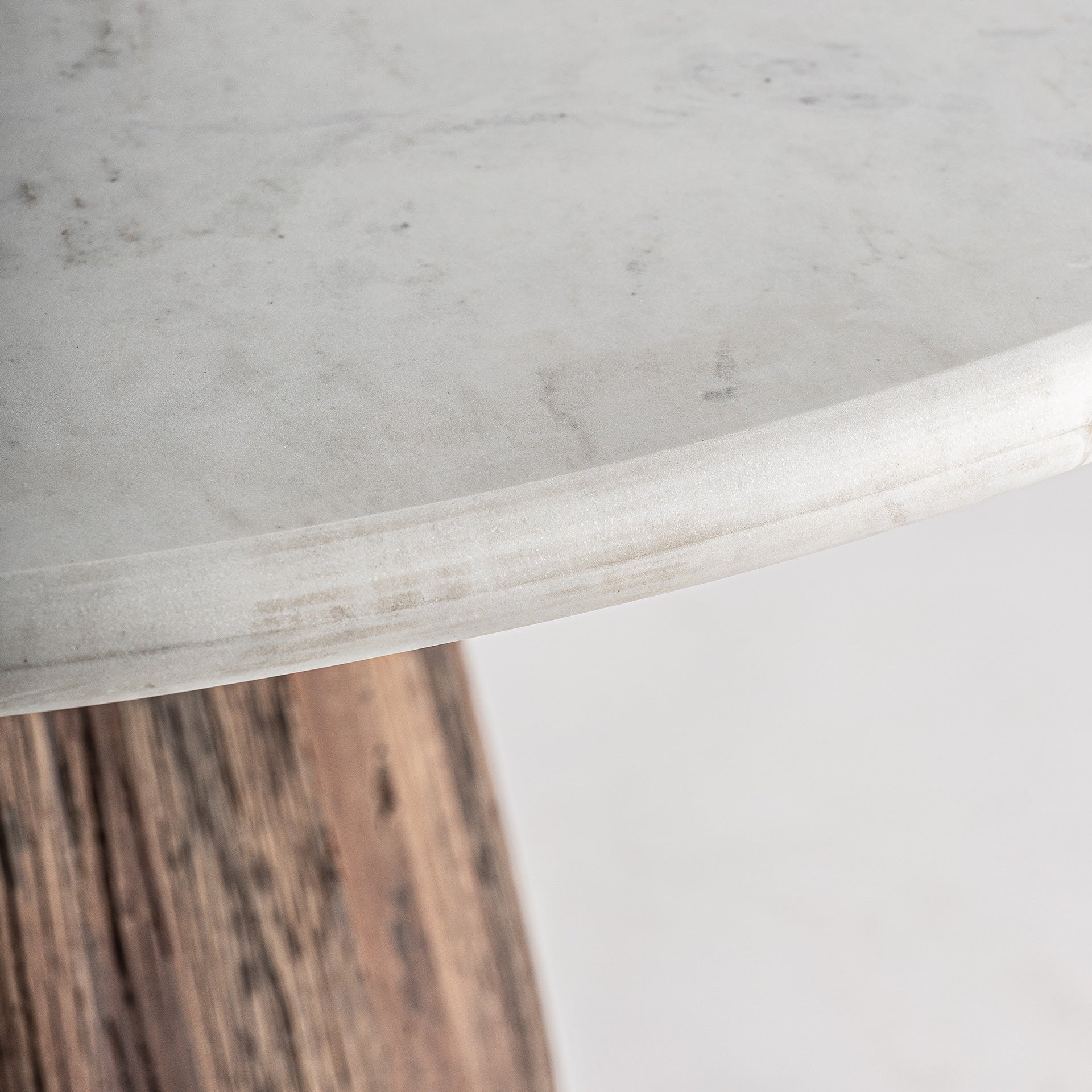 SKORUP SIDE TABLE