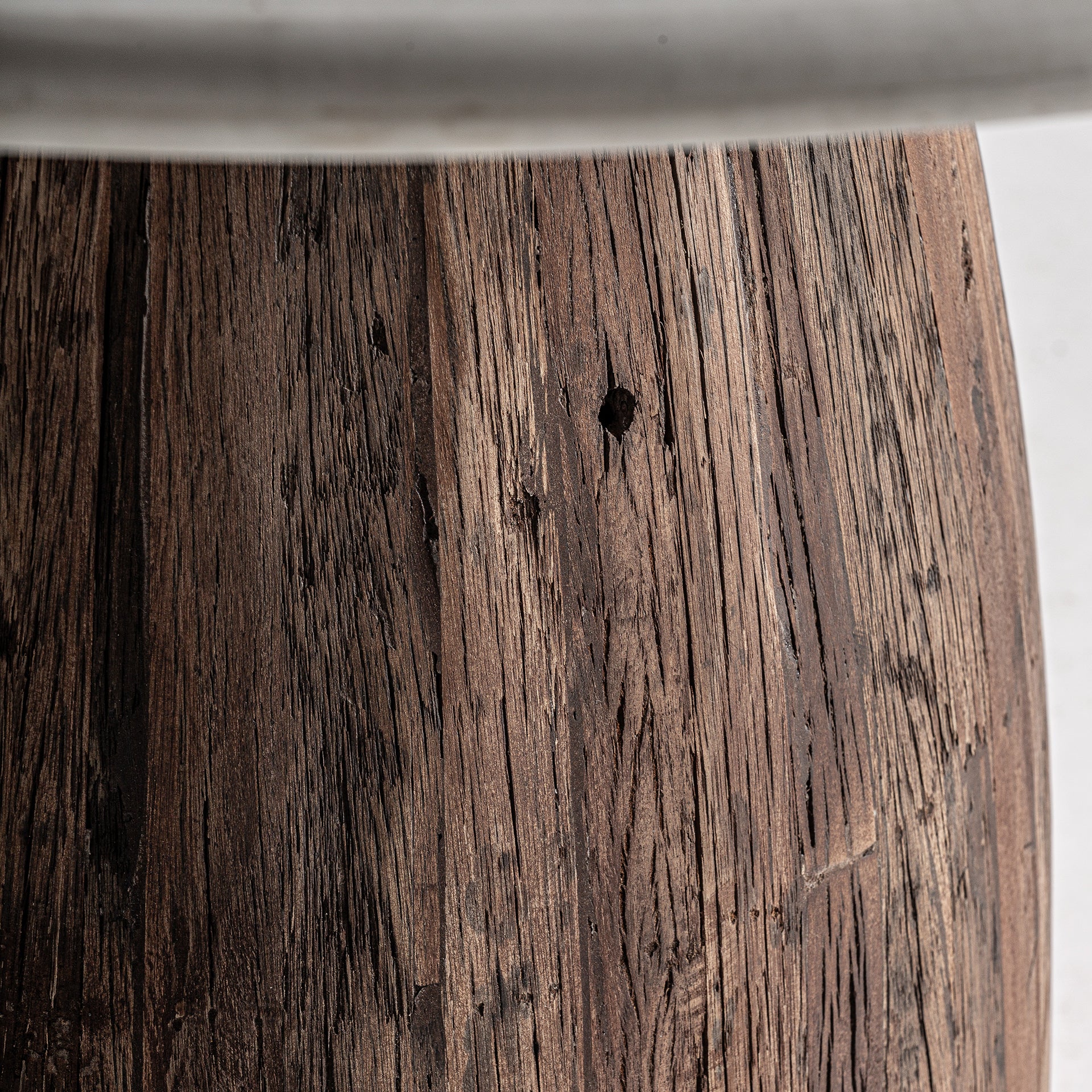 SKORUP SIDE TABLE