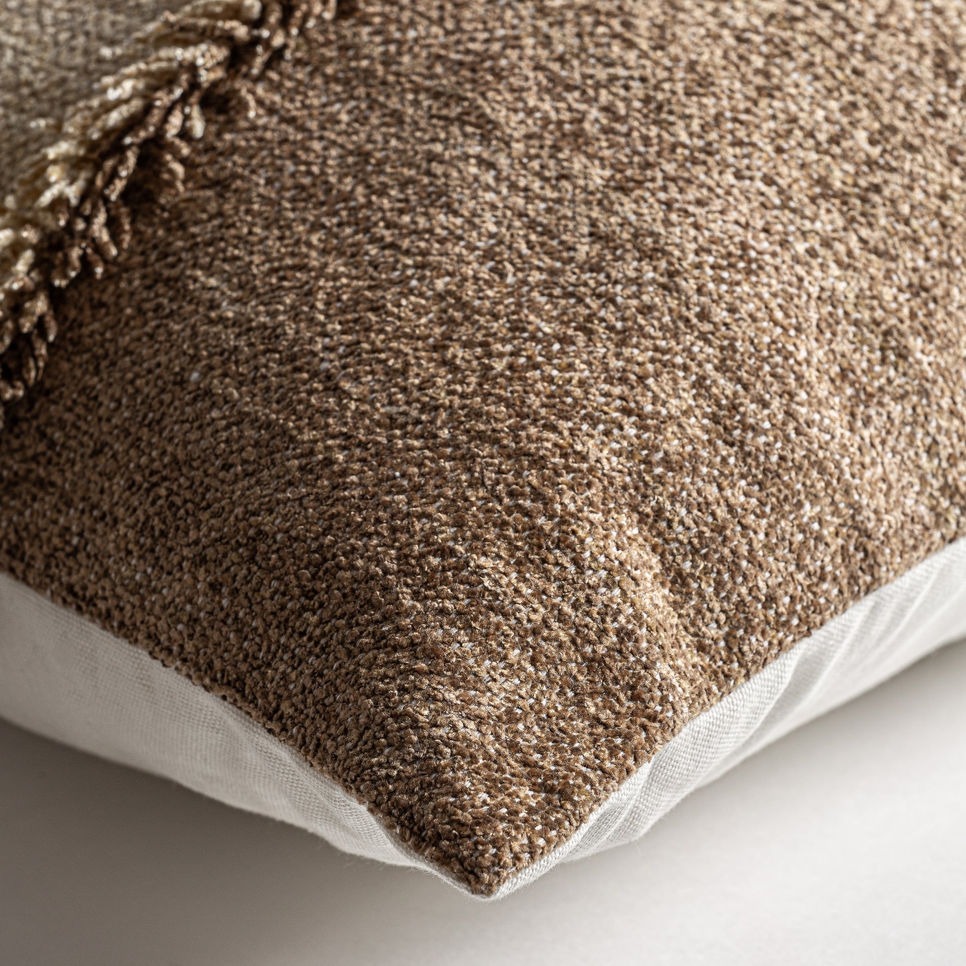 ESSIEN CUSHION