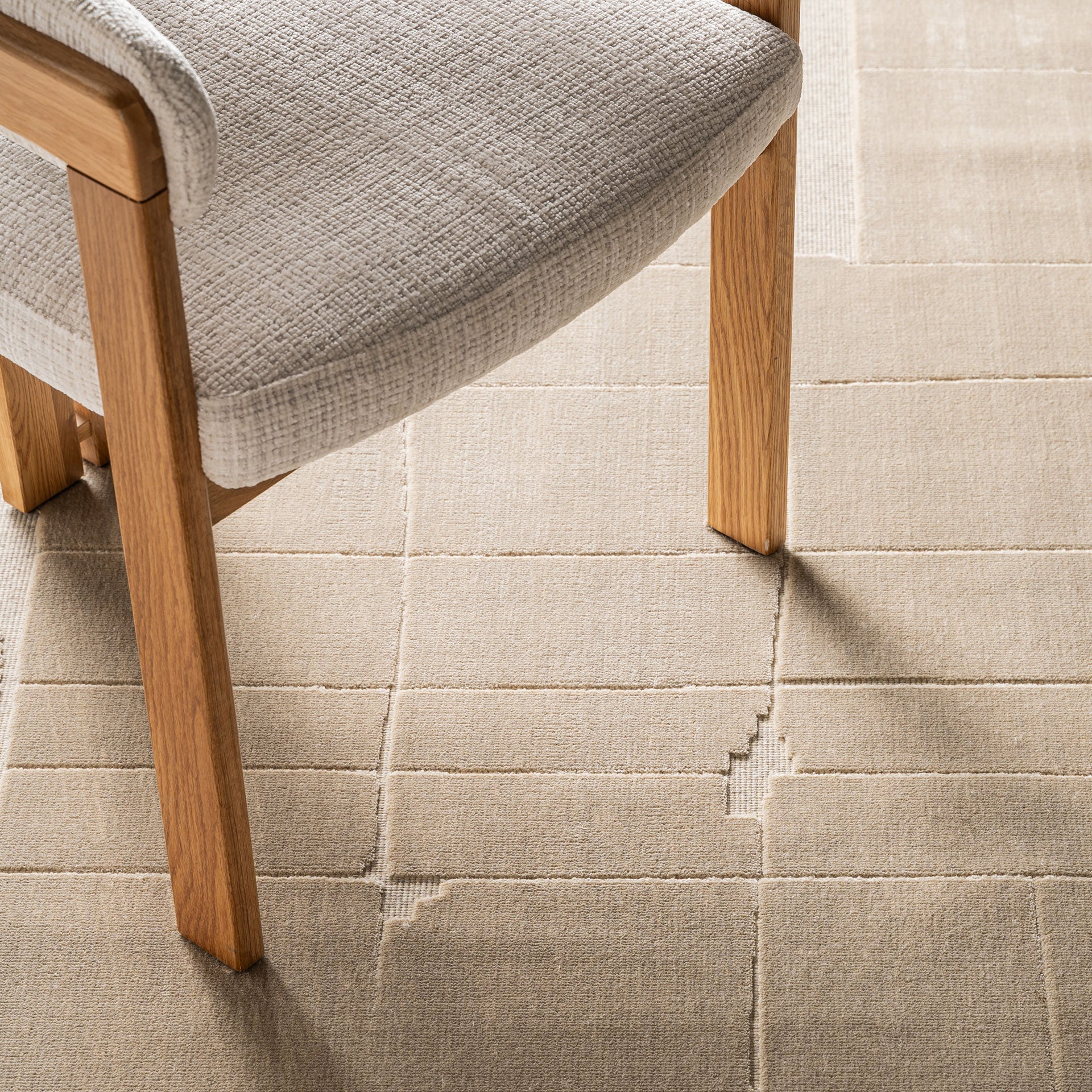 Ivana Beige Viscose Carpet - Classic Nordic Style