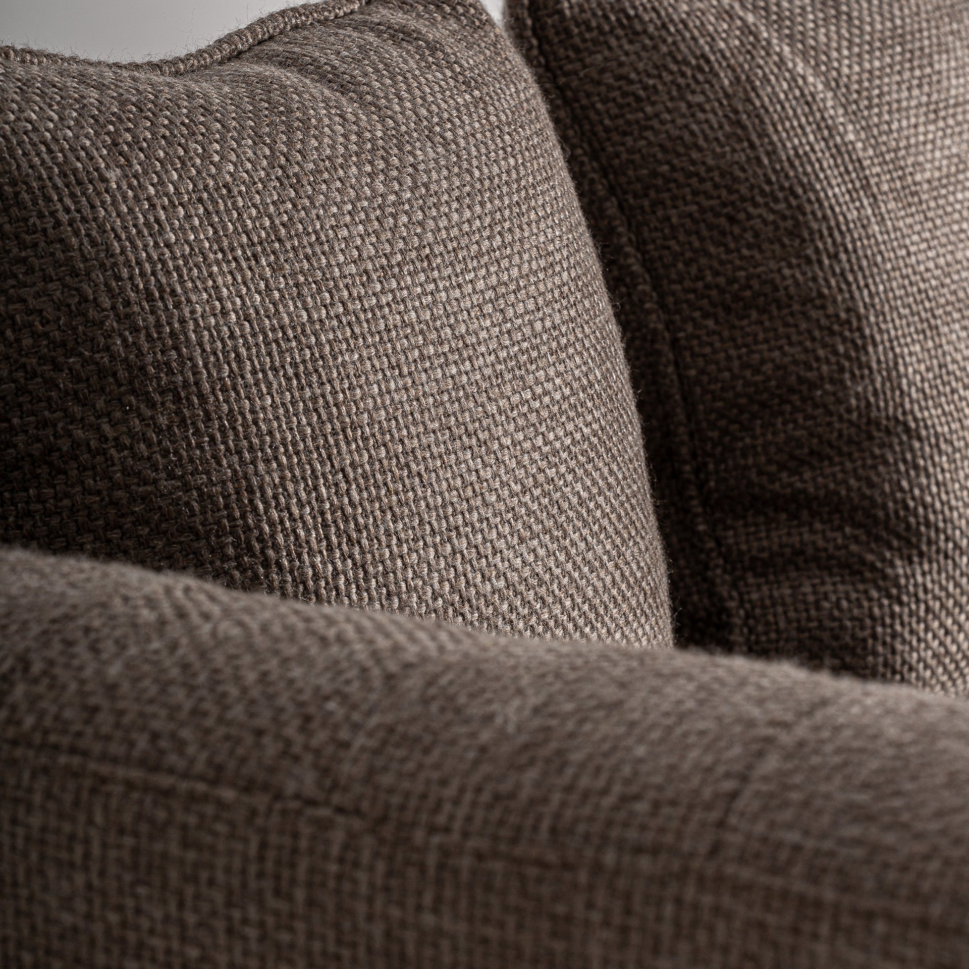 Carlton Colonial Sofa - Beige Marbled Polyester with Pine Wood Frame