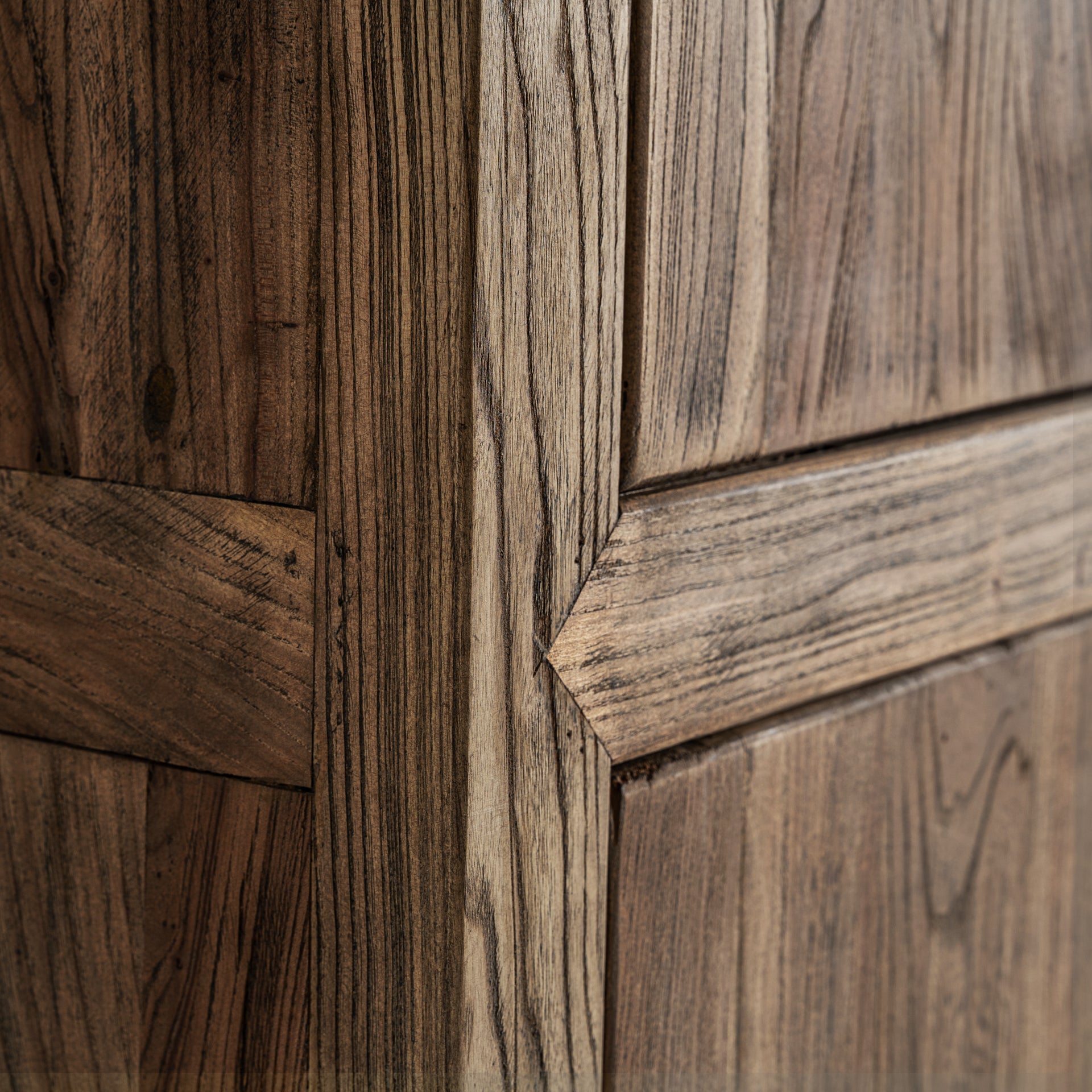 Norvik Contemporary Elm Wood Wardrobe - Brown