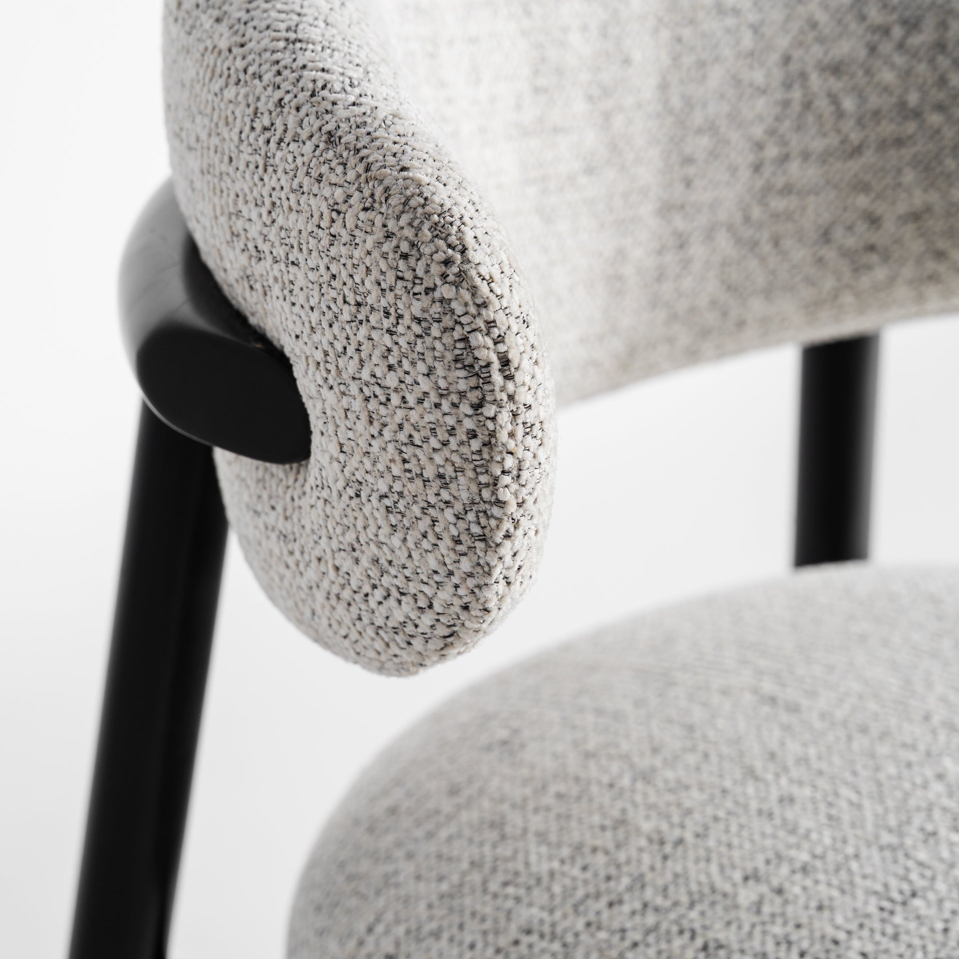 ZELL CHAIR