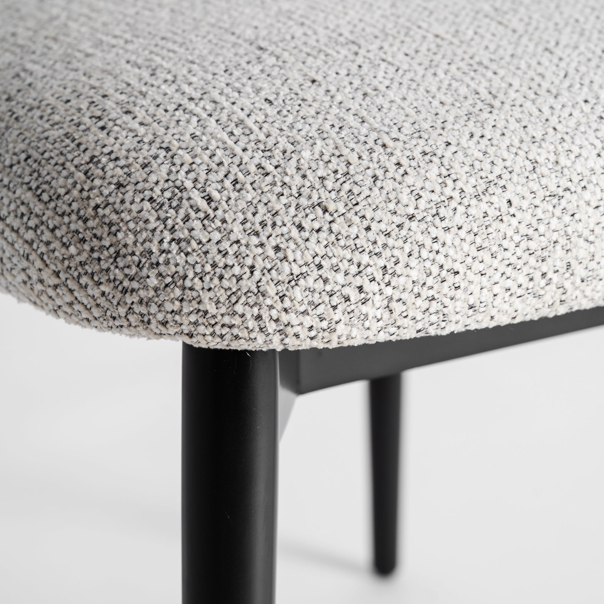 ZELL CHAIR