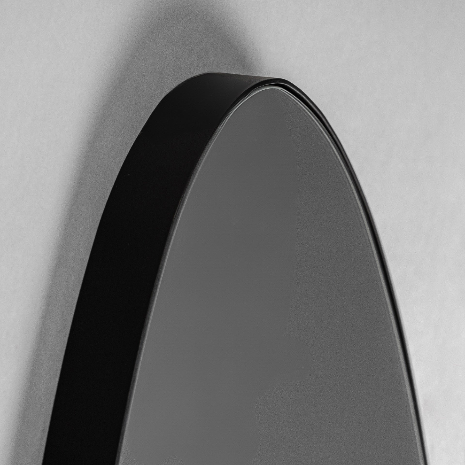 Teseo Black Iron Frame Mirror - Modern Wall Decor