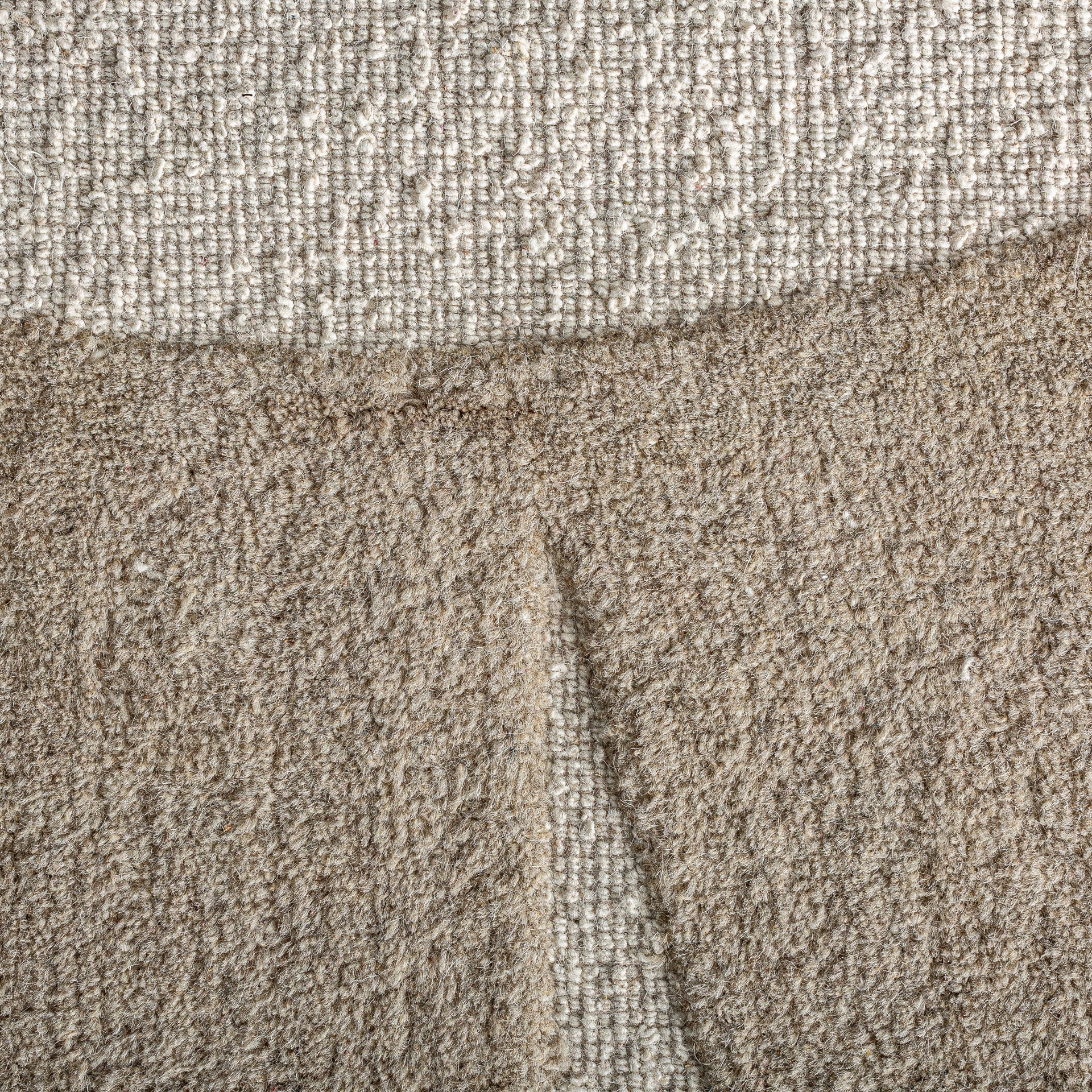 Sisuka Handwoven Wool Carpet - Off White & Beige