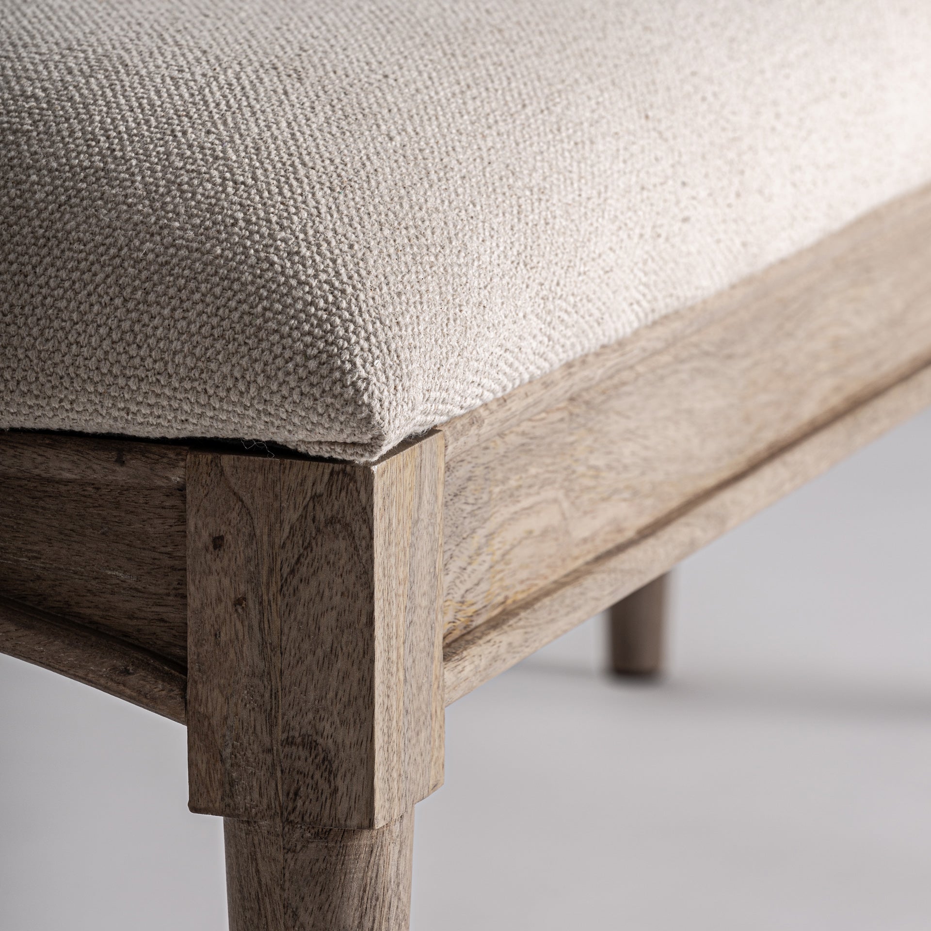 Verac Mango Wood Bench with Beige Jute Cushion