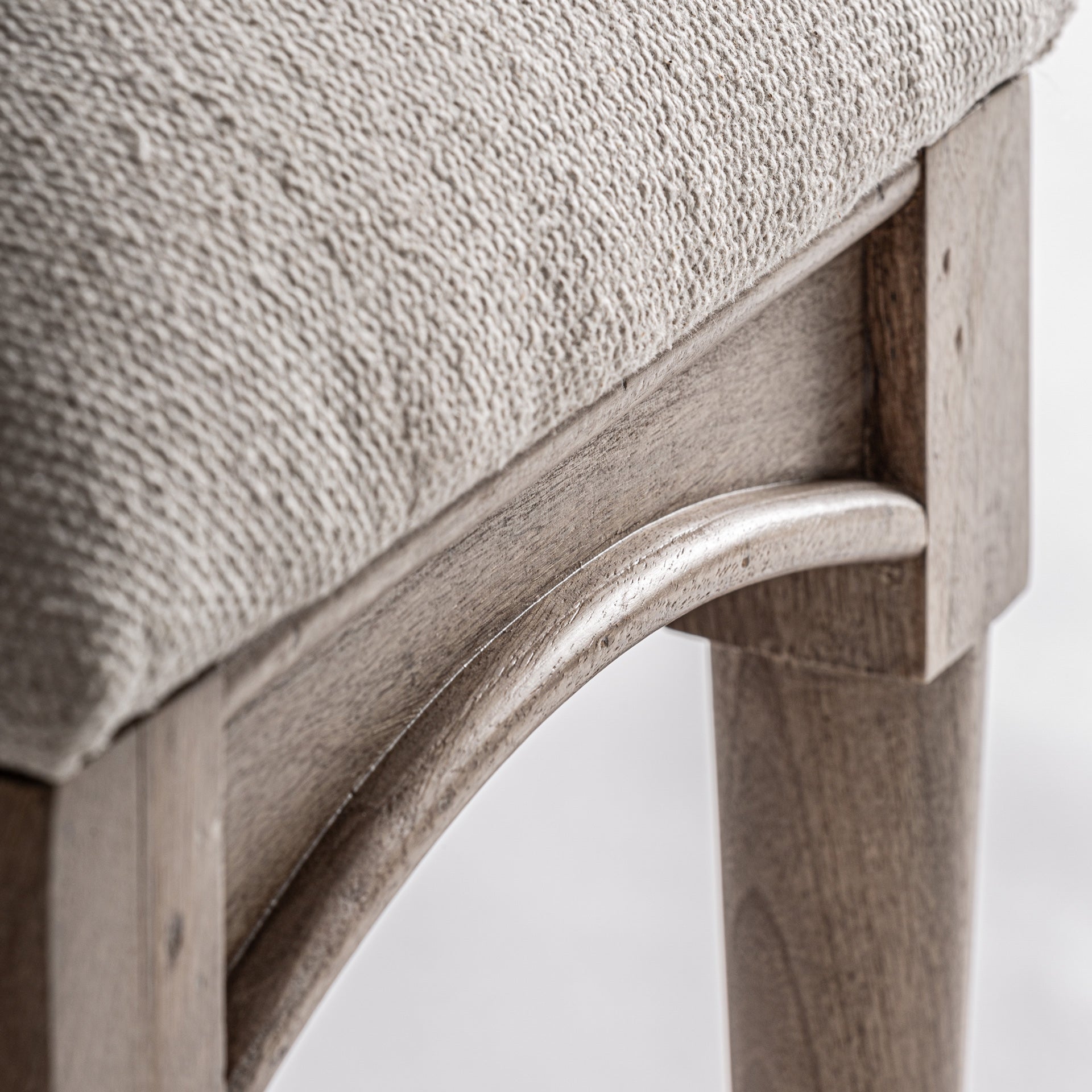 Verac Mango Wood Bench with Beige Jute Cushion