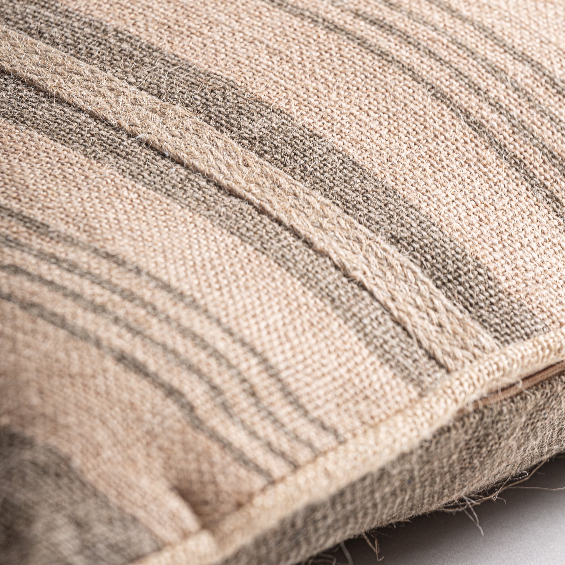 CALISTO CUSHION