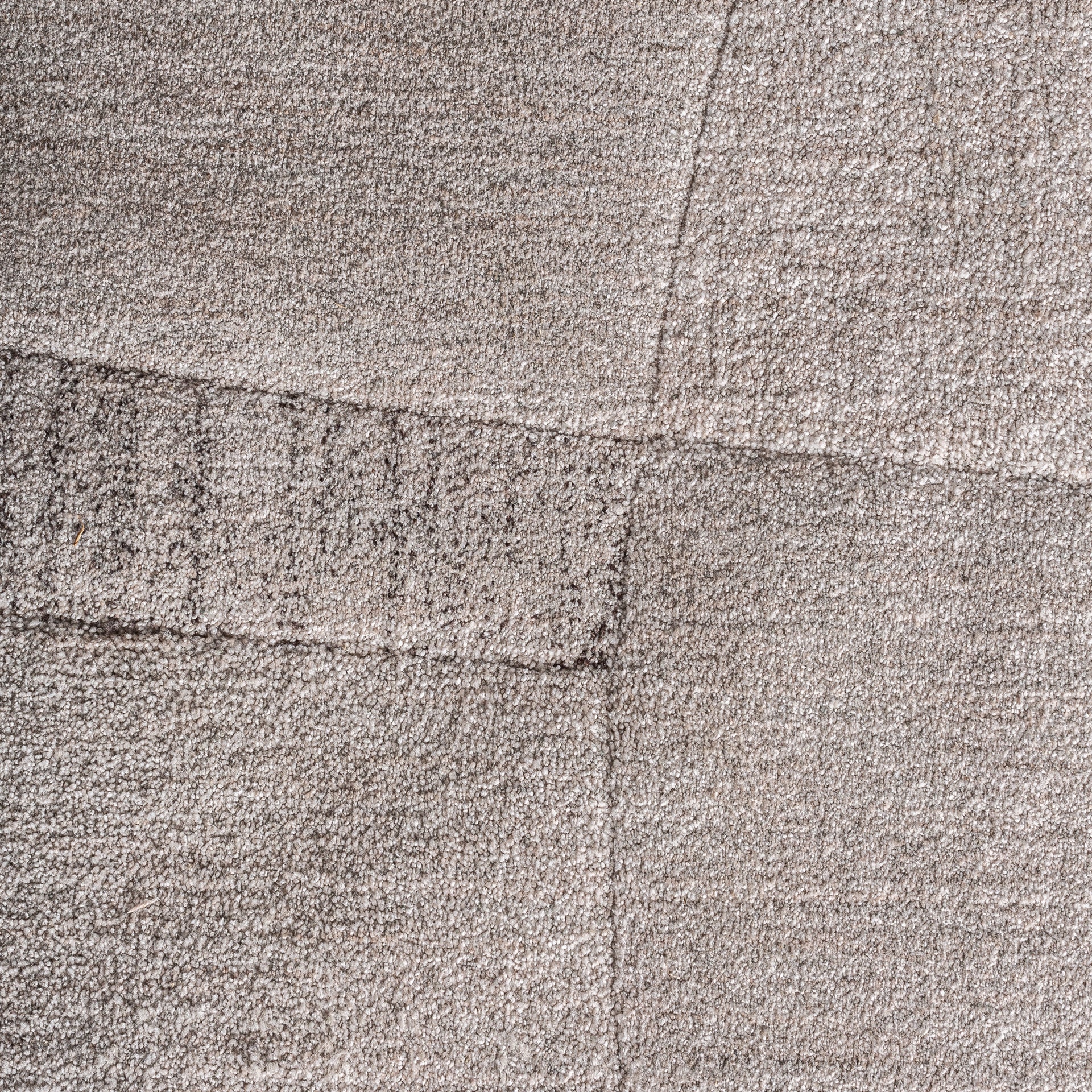 Naiara Classic Polyester Carpet - Neutral Tones