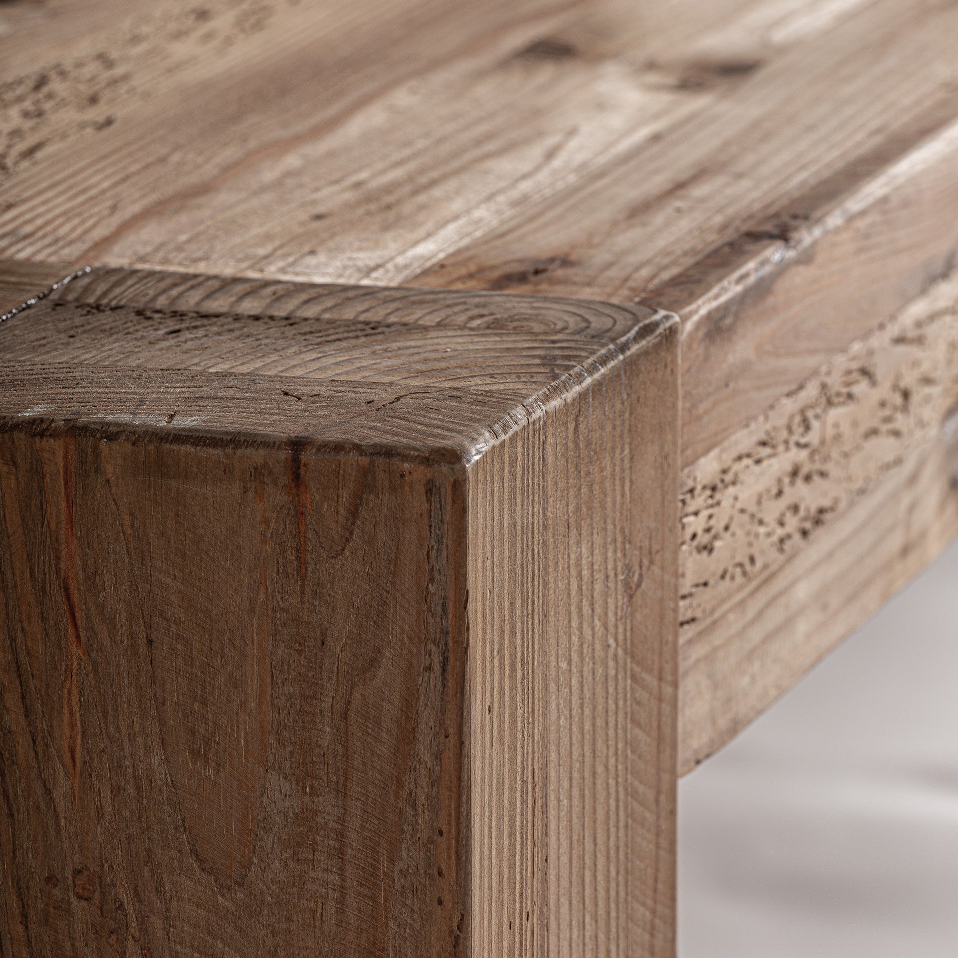 Furu Classic Bench in Recycled Pine with Distressed Finish
