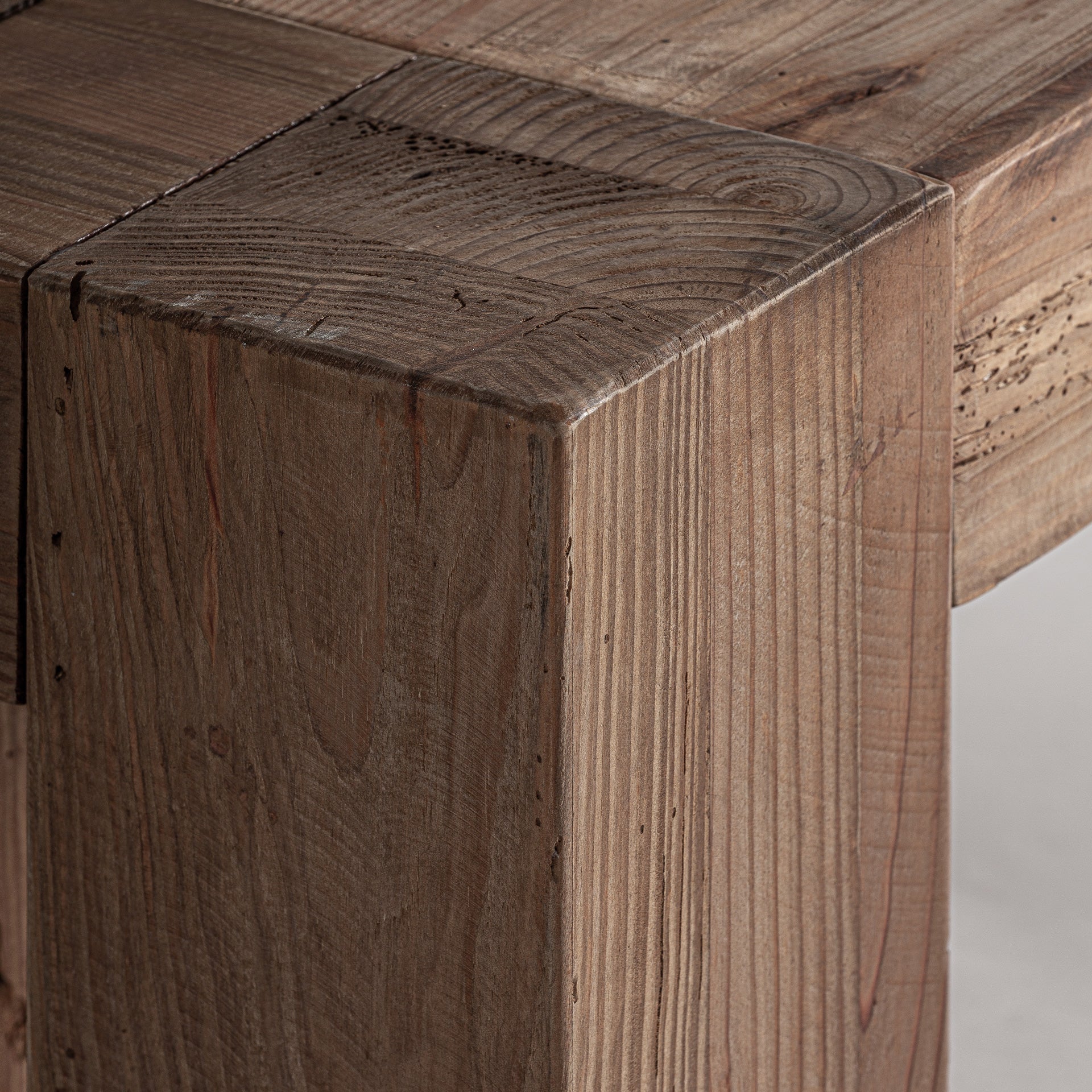 Furu Classic Bench in Recycled Pine with Distressed Finish