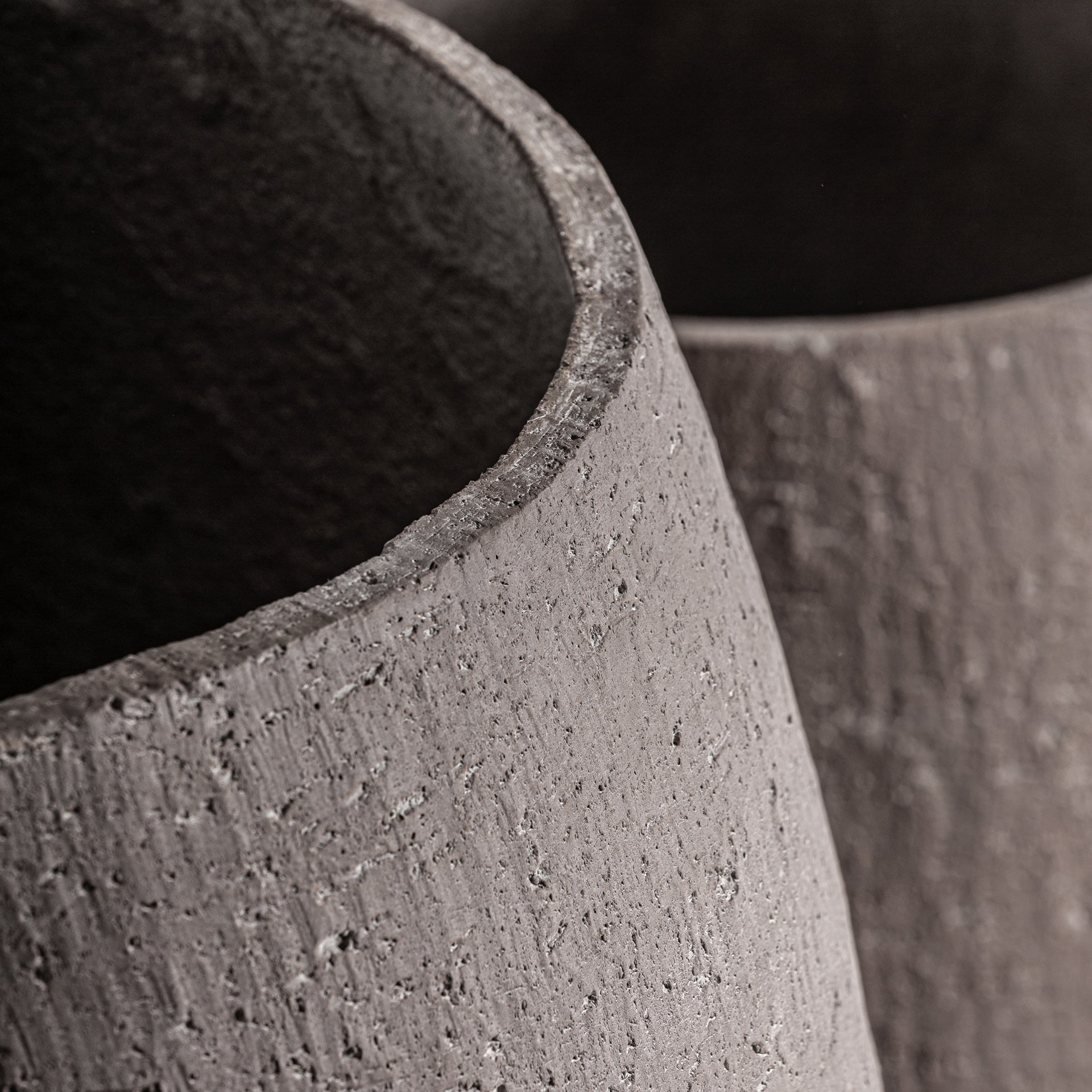 BALADOU VASE (SET OF 2)