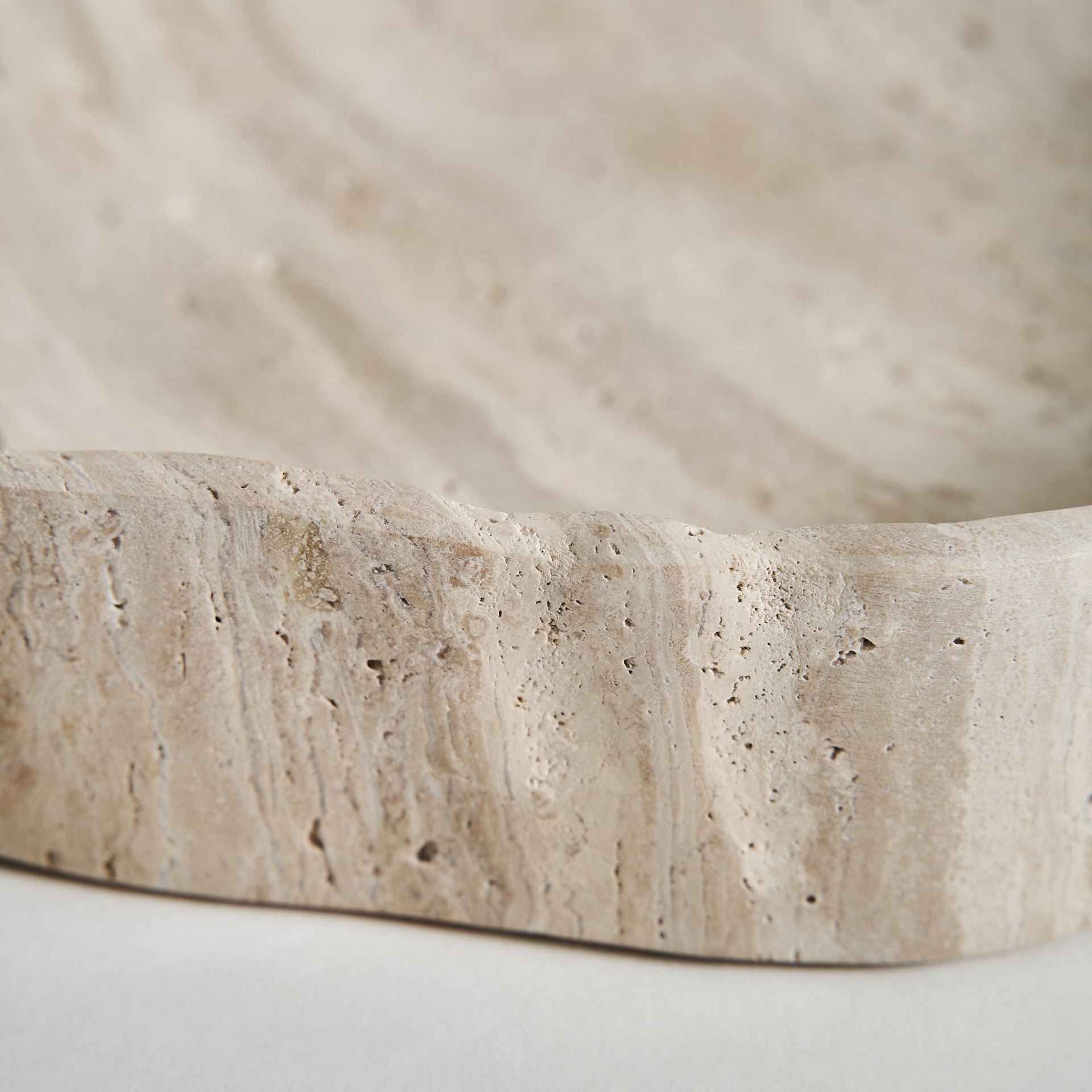 MOTRUS CENTERPIECE