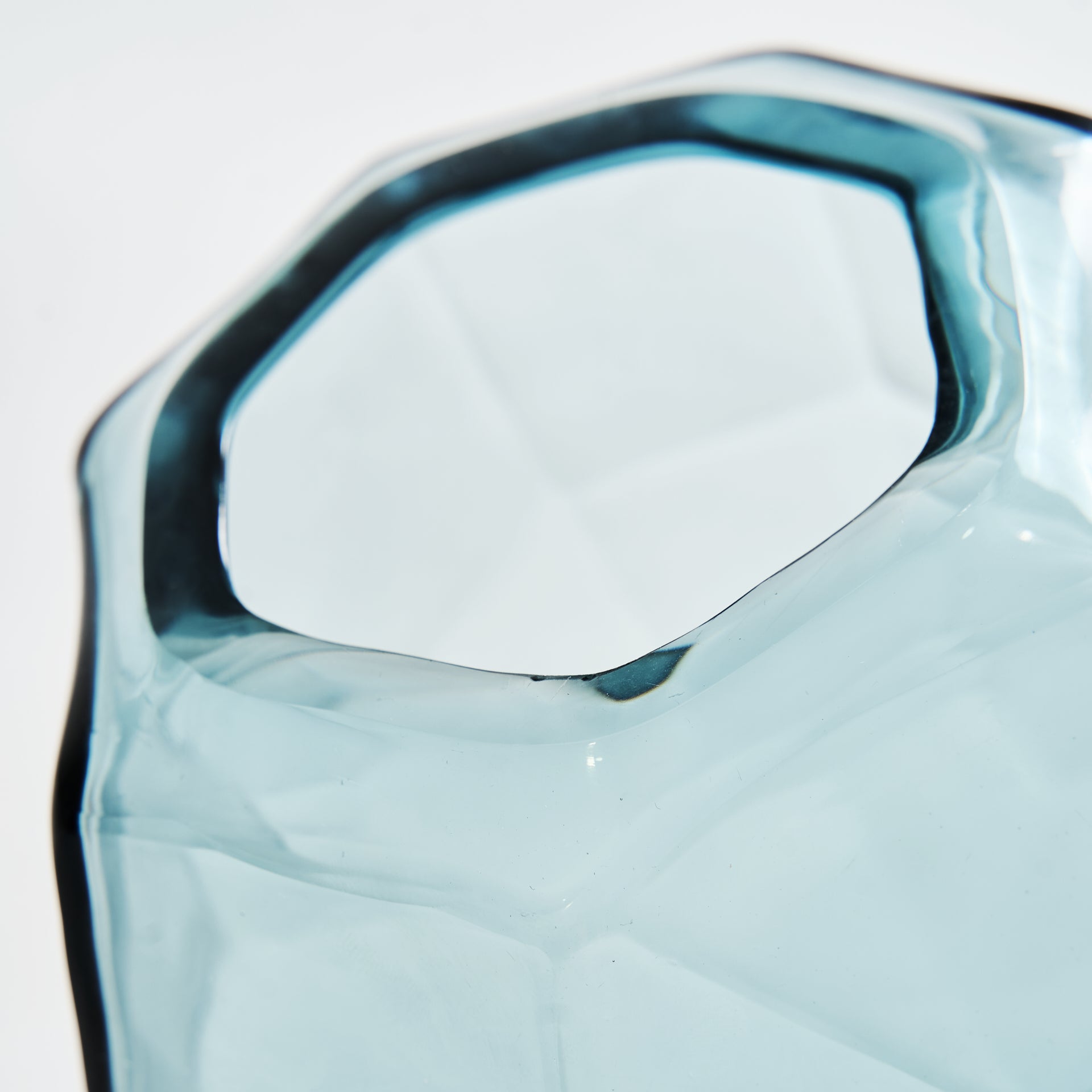 IZSAK VASE