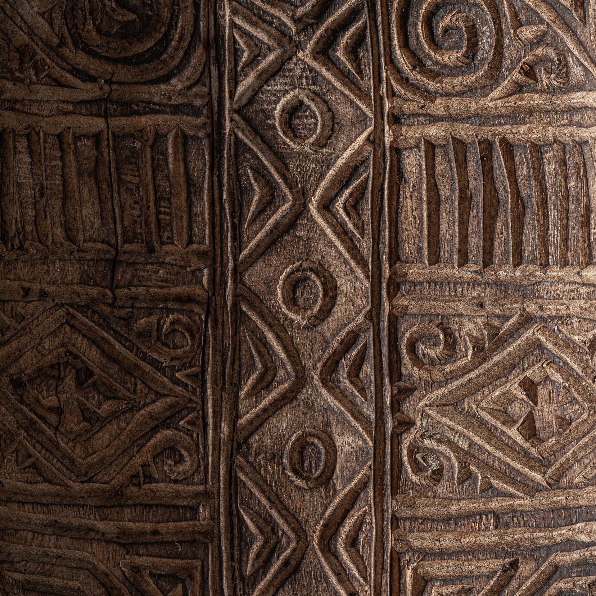 FLOOR SCULPTURE (SET OF 2)
