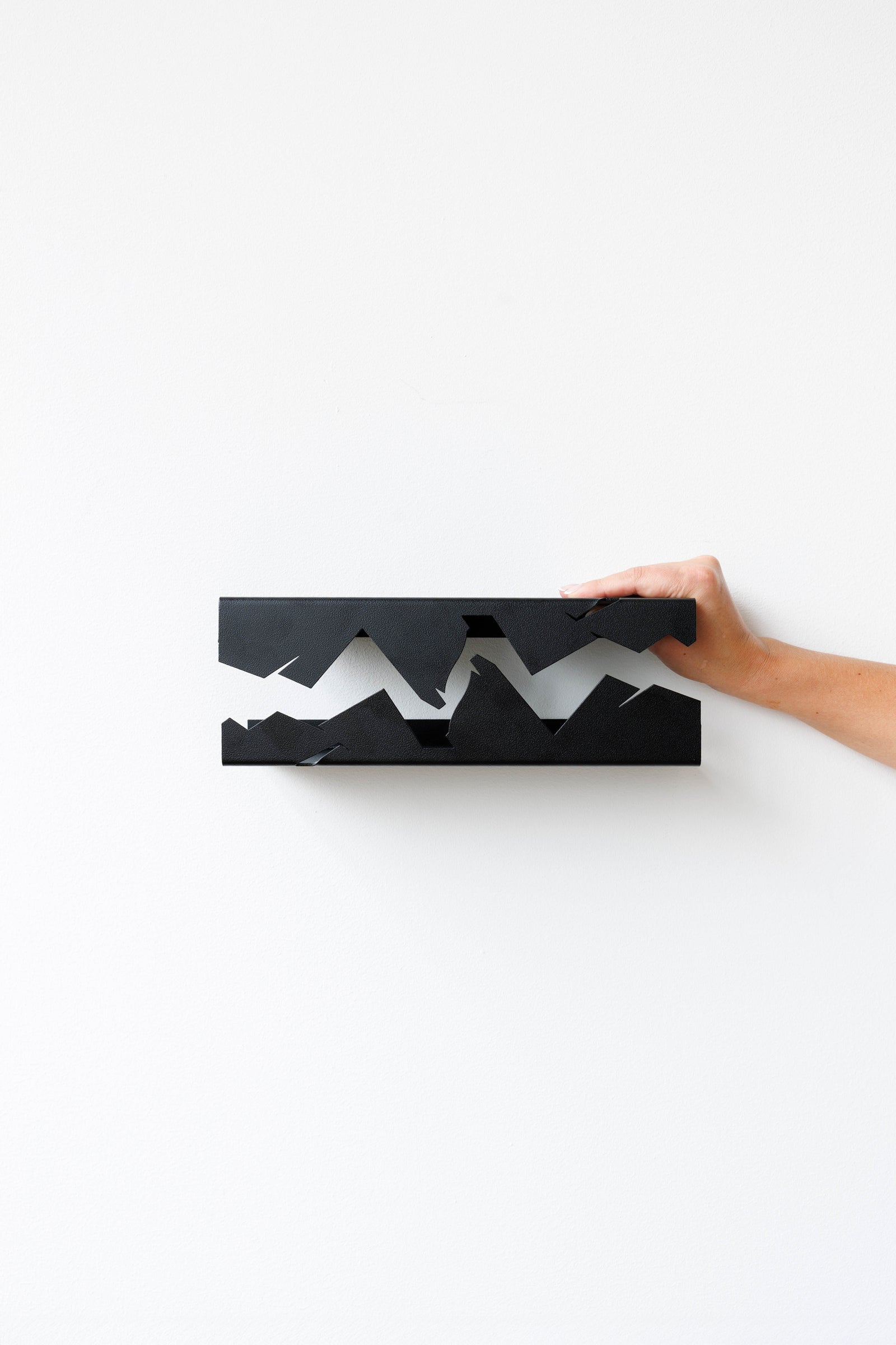 NVMD Mountains Shelf