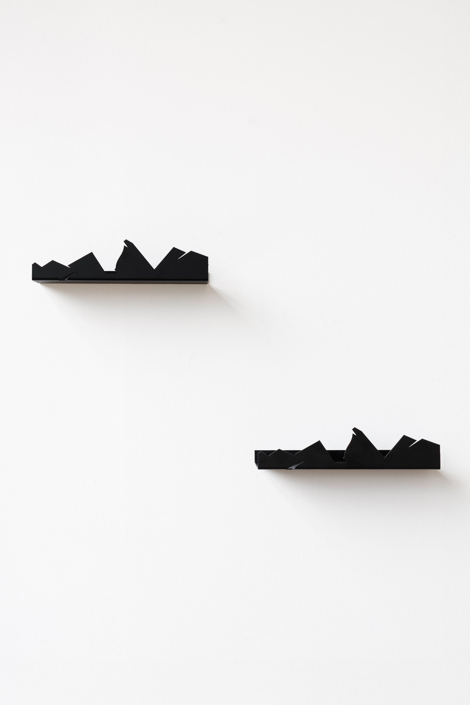 NVMD Mountains Shelf