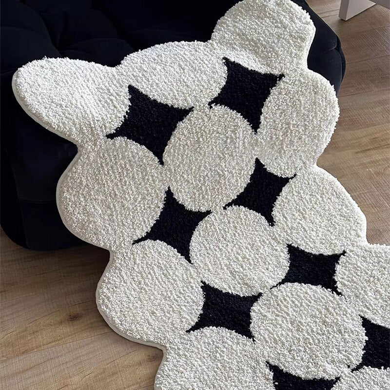 SkandiShop black and white plush rug