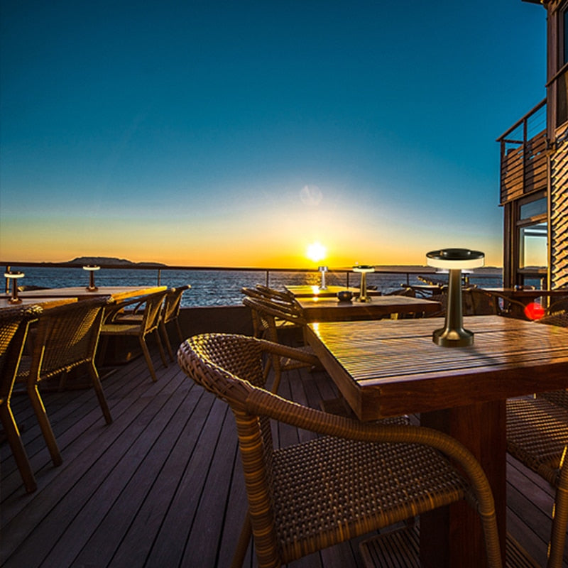 SkandiShop Touch Led Charging Table