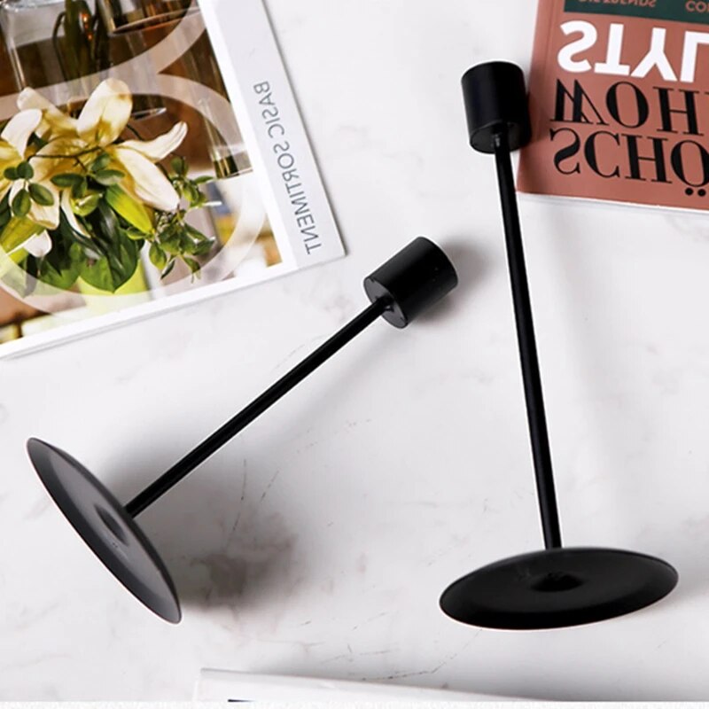 SkandiShop 2 pcs Metal Modern Black Candle Holders