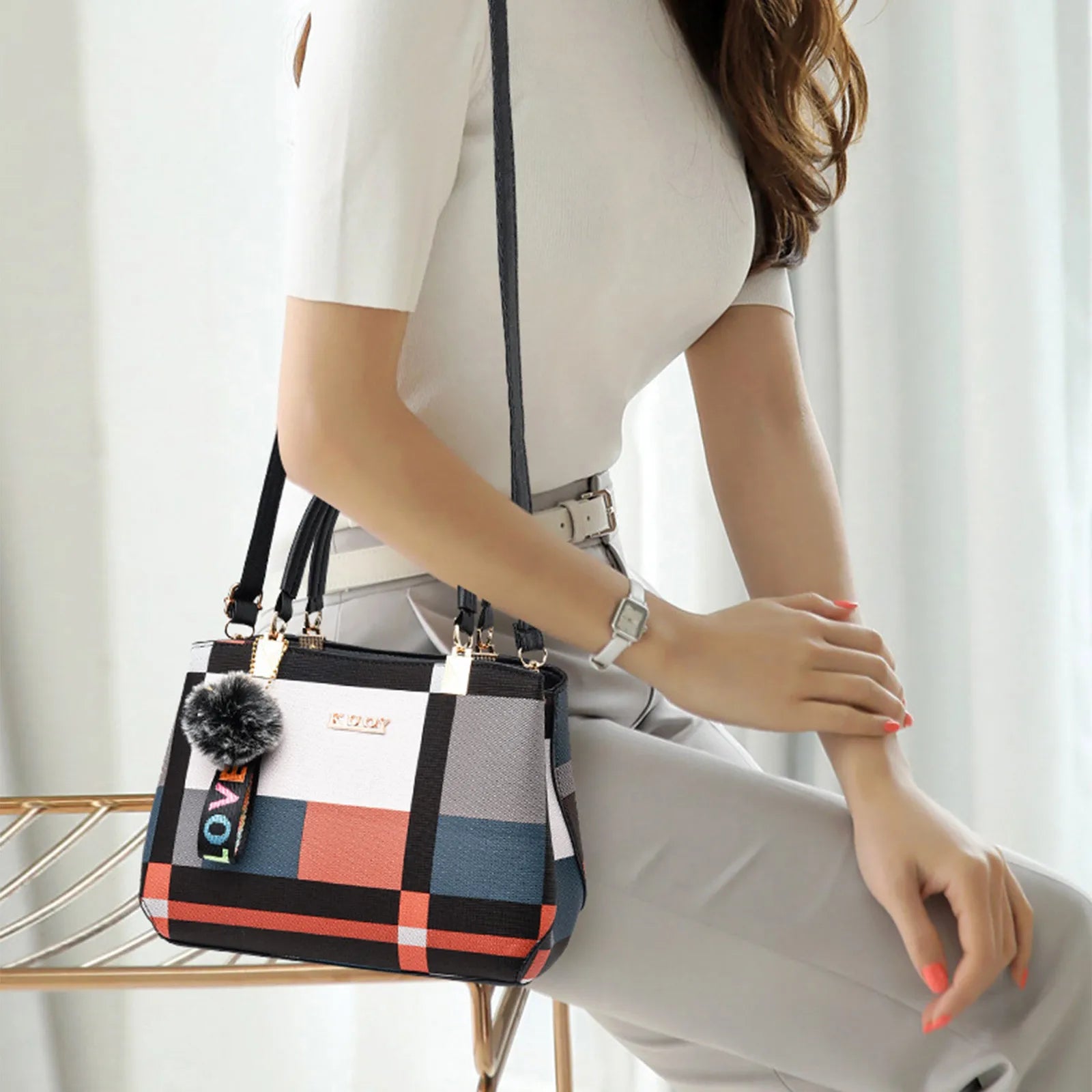 Vogue 2024 Women's Crossbody Bag